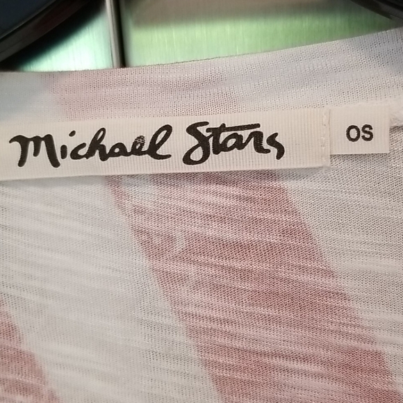 💕MICHAEL STARS💕 Americana V-Neck Tee in Flag Print One Size NWOT - Picture 9 of 11